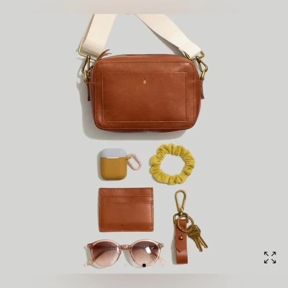 New* Madewell Transport Camera Bag - Picture 3 of 8